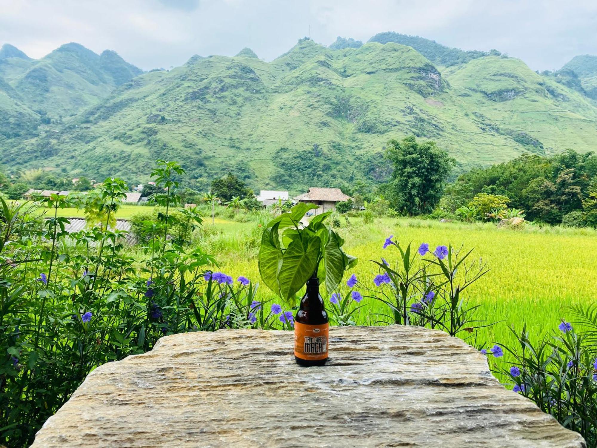 Du Gia Field View Homestay Làng Cac Extérieur photo