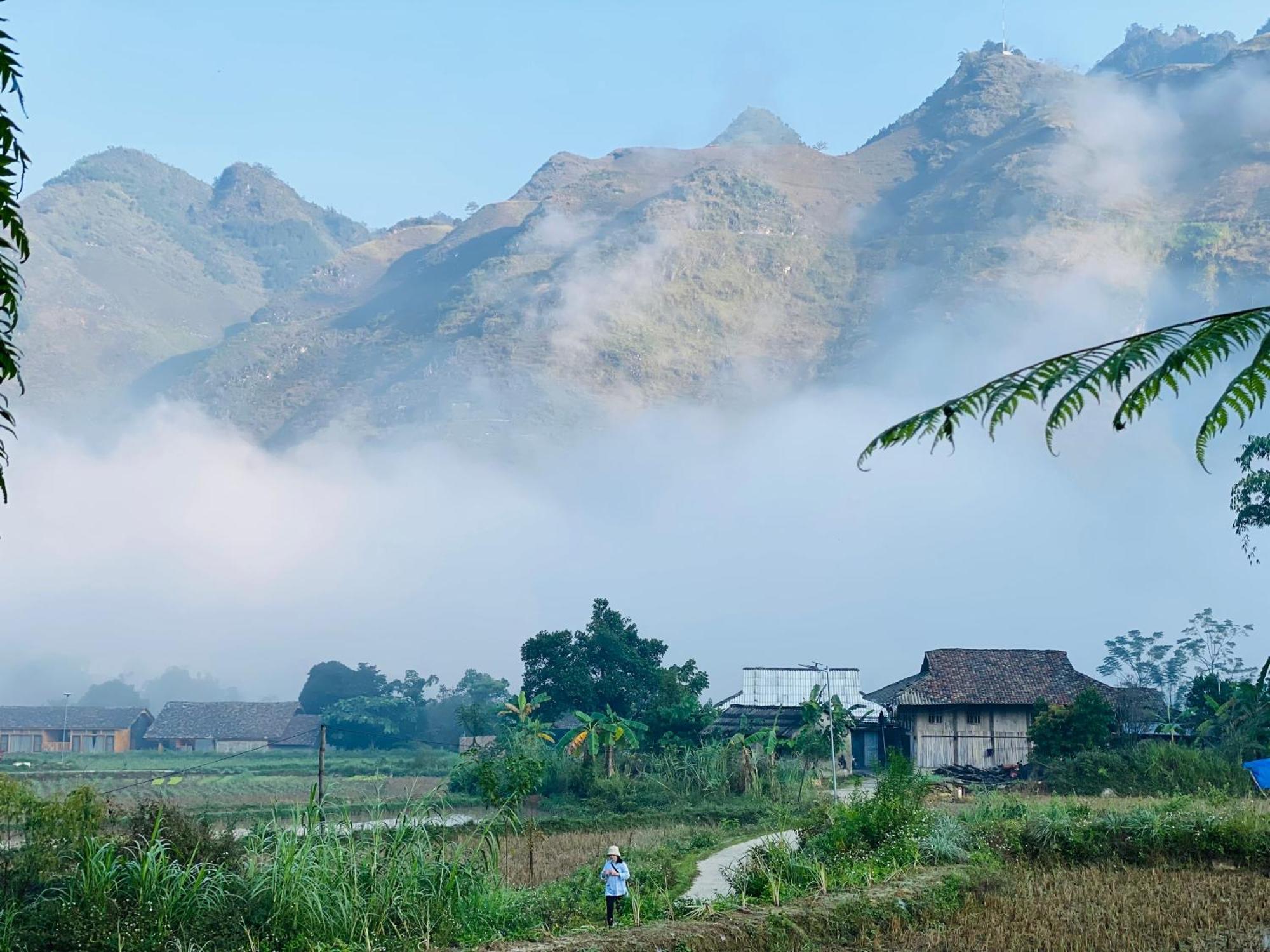 Du Gia Field View Homestay Làng Cac Extérieur photo