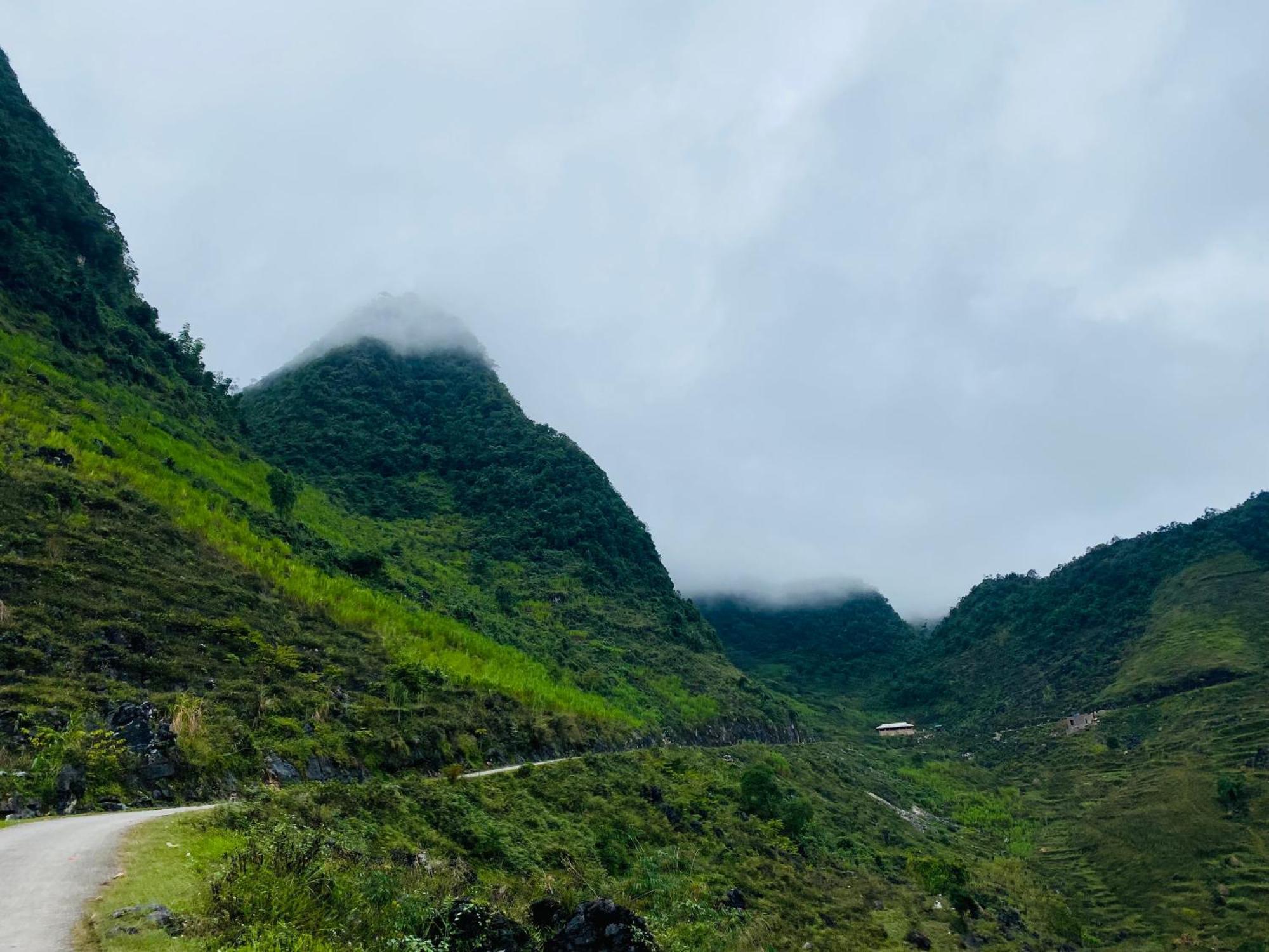 Du Gia Field View Homestay Làng Cac Extérieur photo