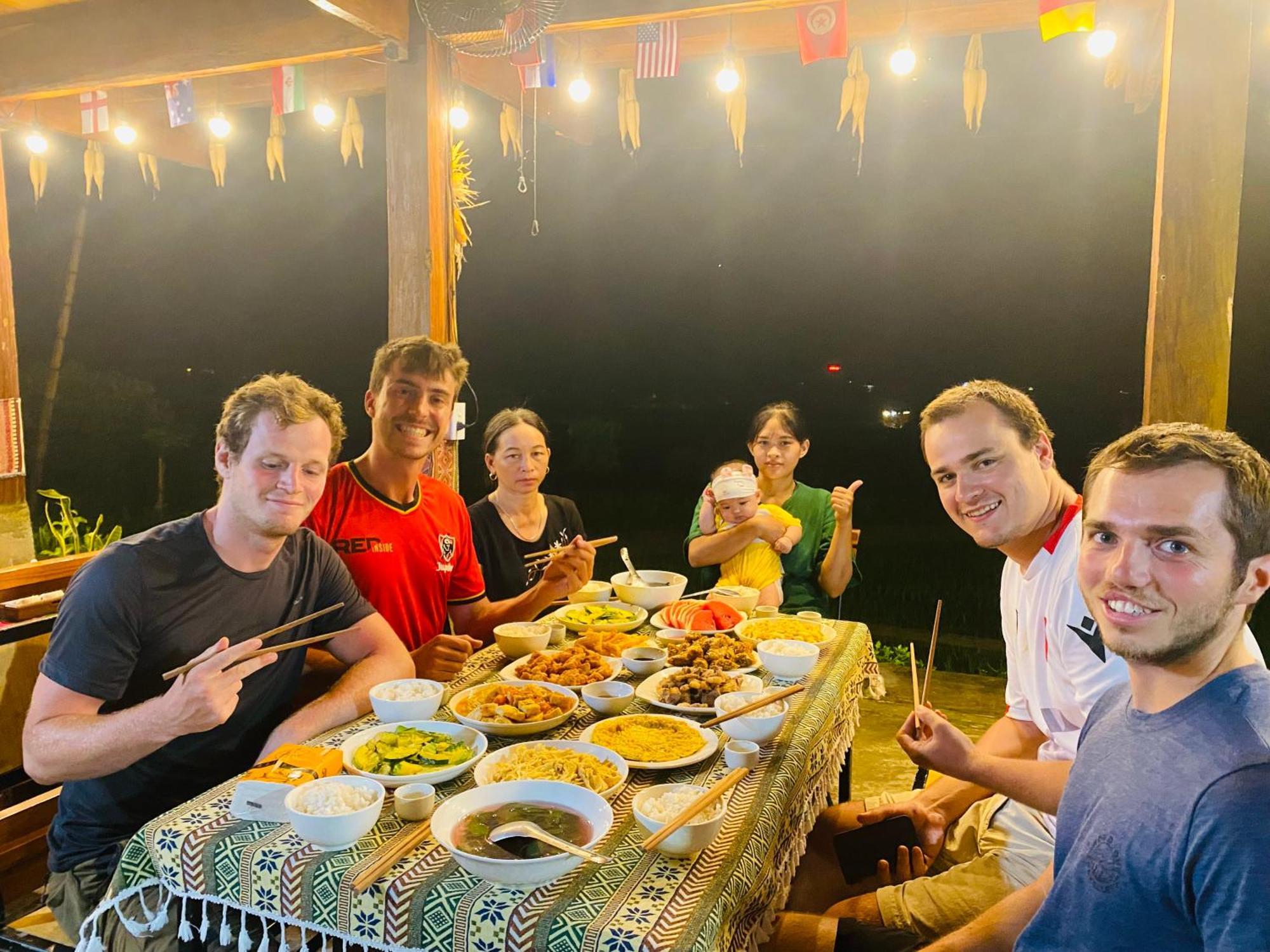 Du Gia Field View Homestay Làng Cac Extérieur photo